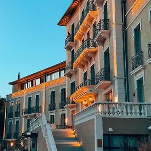 **** Hotel Eden Rose Grand Bw Premier Collection Francia
