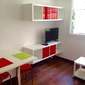 https://studio-la-reine-astrid.fr-provencehotel.com